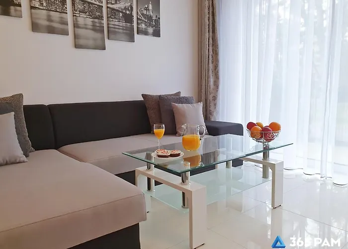 アパート 365pam - Dwie Sosny Przy Plazy - Sauna, Jacuzzi, Silownia, Bawialnia ウストロニエ・モルスキエ